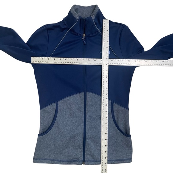 The North Face Women's Navy and Gray Jacket - Picture 3 of 9